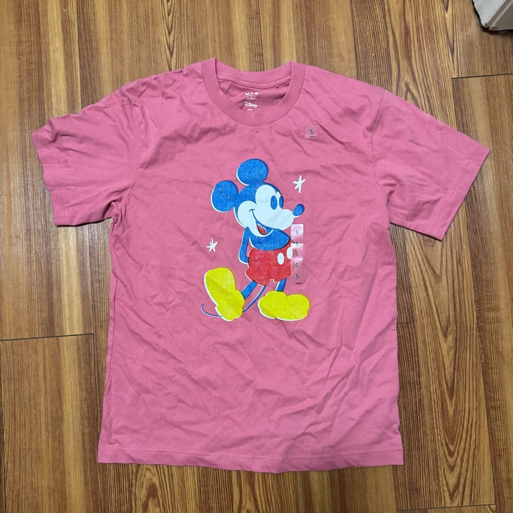 Uniqlo Mickey Stands Short Sleeve Shirt